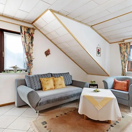 Gieringer Apartment *
